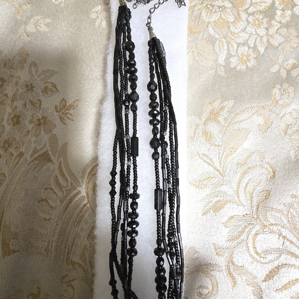 Beaded necklace and earrings (pierced ears)